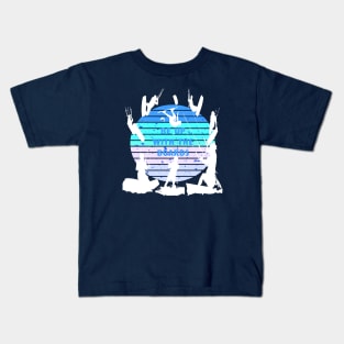 Kitesurfers Be Up With The Boards Retro Style Kids T-Shirt